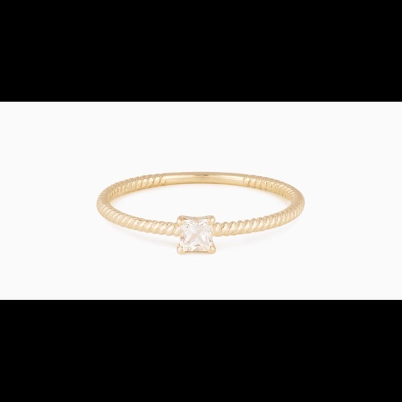 Mejuri Topaz Twist Ring - Picture 5 of 6